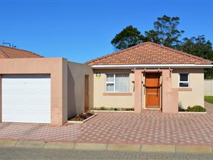 3 Bed Townhouse in Saxilby