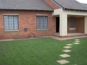 3 Bedroom Simplex in Eco Park