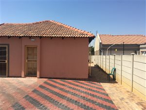 3 Bed House in Alveda