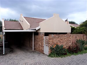 2 Bed Simplex in Rooihuiskraal North
