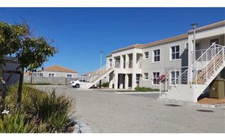 2 Bedroom Apartment in Melkbosstrand