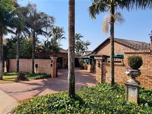 5 Bed House in Montrose