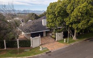 4 Bedroom House in Valmary Park