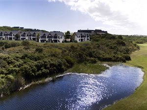 Commercial space in St Francis Links