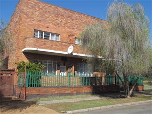 1 Bed Apartment in Selection Park