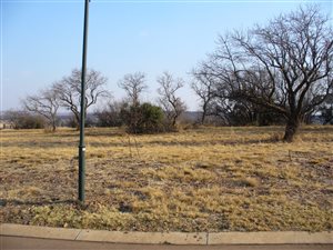 988 m² Land available in Waterlake Farm