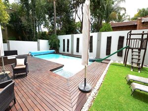 4 Bed House in Woodmead
