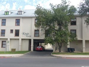1 Bed Apartment in Paarl