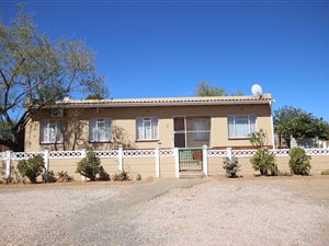 3 Bed House in Oudtshoorn