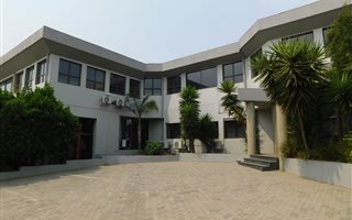 1428 m² Office Space in Bryanston