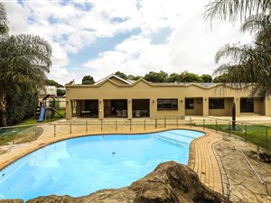 5 Bed House in Waverley