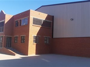 1700 m² Industrial space in Van Dyk Park