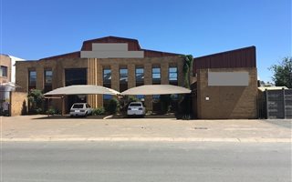 1672 m² Industrial space in Driehoek