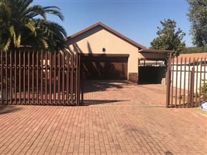 4 Bed House in Brackendowns