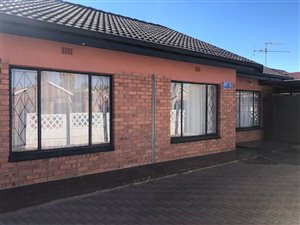 3 Bed House in Retswelele