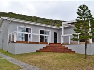 4 Bed House in Agulhas