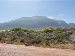 630 m² Land available in Bettys Bay