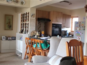2 Bed Apartment in Bronberg