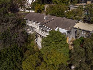 4 Bed House in Higgovale