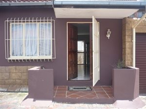 2 Bed Simplex in Turffontein