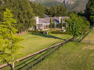 24 ha Farm in Franschhoek