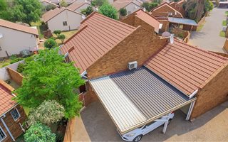 3 Bedroom Townhouse in Pomona