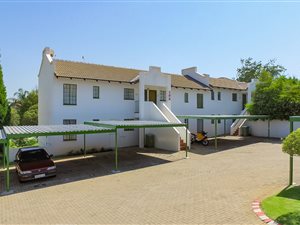 2 Bed Townhouse in Marais Steyn Park