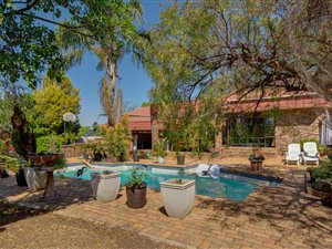 4 Bed House in Morningside