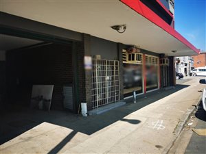 920 m² Commercial space in Congella