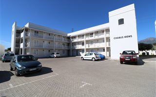 2 Bedroom Apartment in Nuutgevonden