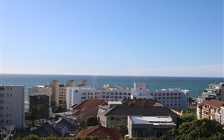 2 Bedroom Apartment in Bantry Bay