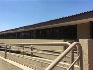 254 m² Office Space in Lyndhurst