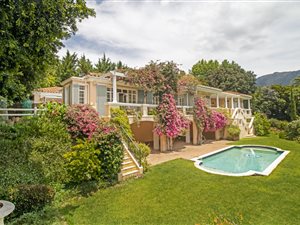 3 Bed House in Bishopscourt