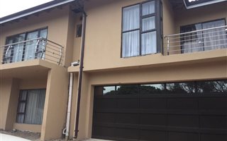 6 Bedroom House in Kingsburgh