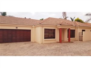 3 Bed Townhouse in Eldoglen