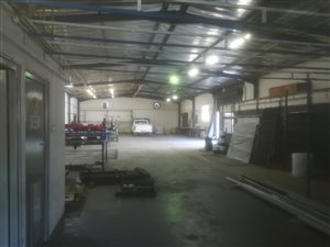 470 m² Industrial space in North Coast Road