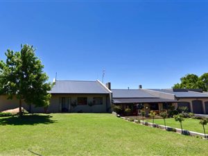 8.6 ha Smallholding in Ermelo