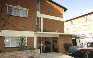 2 Bedroom Apartment in Kew