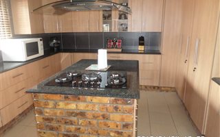 3 Bedroom House in Meerensee