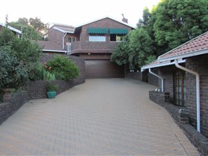 4 Bed House in Mulbarton