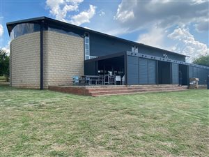 800 m² Commercial space in Groenvlei