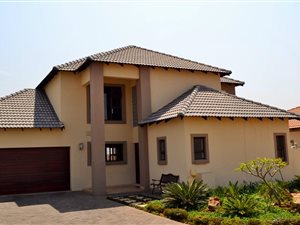 4 Bed House in Rose Acres Estate
