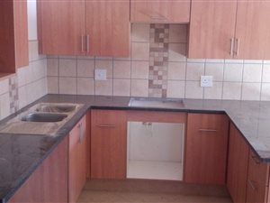 2 Bed Apartment in Boardwalk