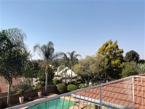 1 Bed Apartment in Waterkloof Glen