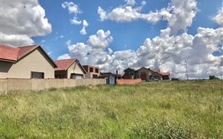 737 m² Land available in Wild Olive Estate