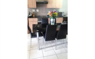 2 Bedroom Townhouse in Sunninghill