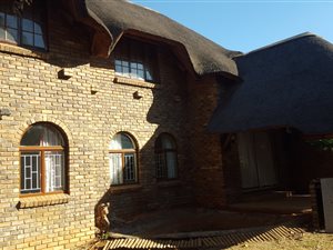 4 Bed House in Chantelle