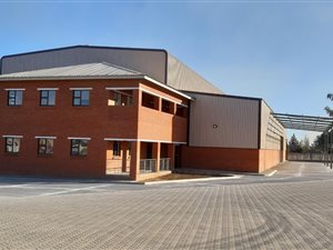 920 m² Industrial space in Van Dyk Park
