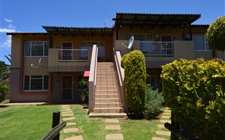 2 Bedroom Apartment in Van Der Hoff Park