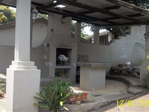 2 Bed Garden Cottage in Shelly Beach